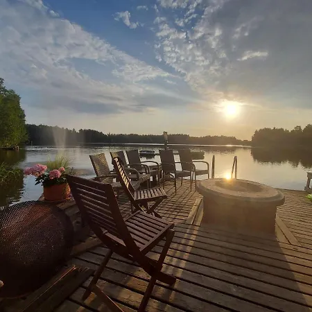 Hotel Ystaevyyden Majatalo Kruusila