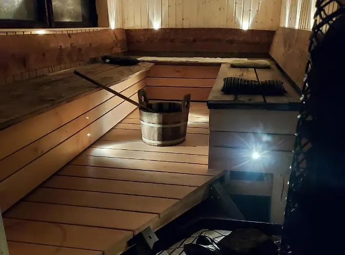 Ystaevyyden Majatalo *